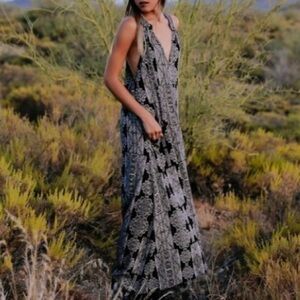 Flynn Skye Amber Boho Print Maxi Sleeveless V Neck Dress Moroccan Glass 2 XS